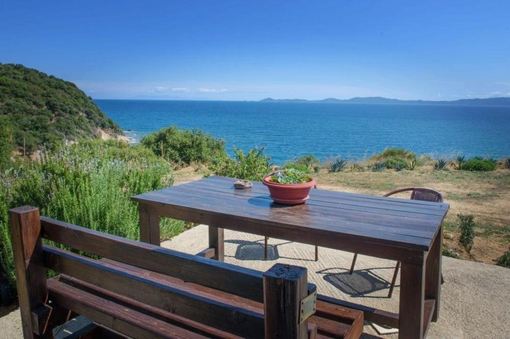 Katevi Luxury Seafront Villa Ierissos Exterior photo